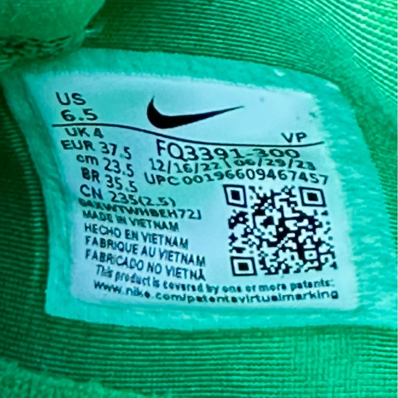 NEW Nike Sabrina 1 TB Casual Sneaker Green White - Size US Womens 6.5 (fits 5Y) - Picture 8 of 9